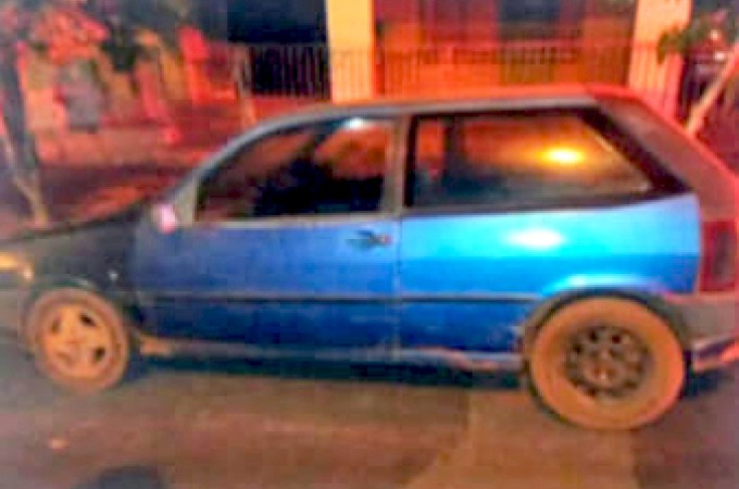 Ve�culo furtado em Ibitinga � localizado em Nova Europa