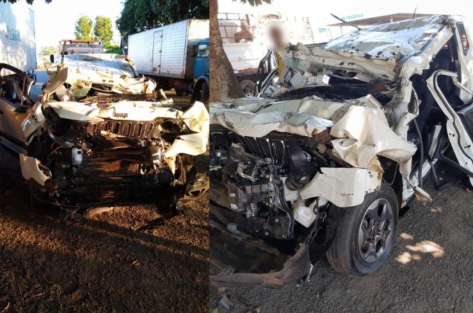 Tr�s homens morrem ap�s carro bater na traseira de caminh�o 