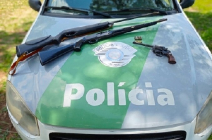 PM Ambiental flagra armas de fogo e muni��es em s�tio