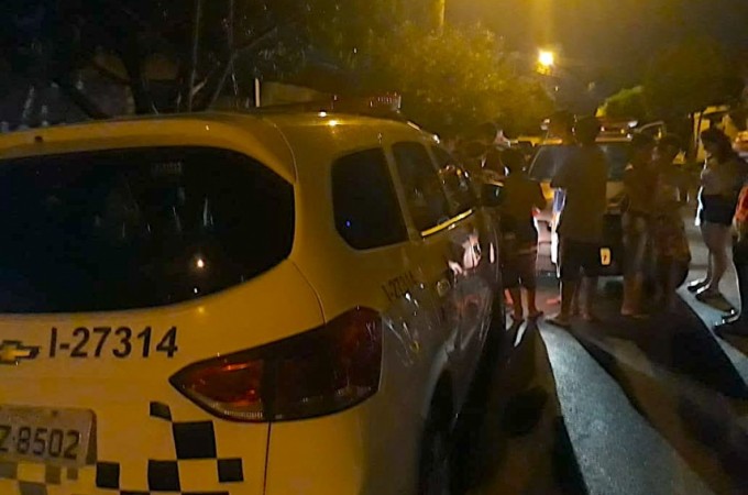 Homem morre ap�s ser esfaqueado na barriga em Bariri