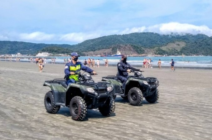 Litoral cancela o Rveillon e se fecha para o bate e volta