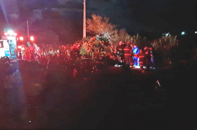 Em Tabatinga, ve�culo cai em ribanceira e passageira morre