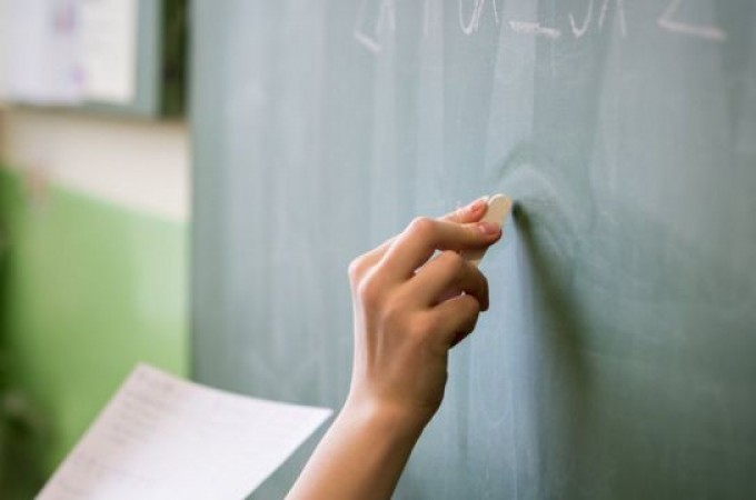 SP vai contratar 10 mil professores para retorno das aulas 
