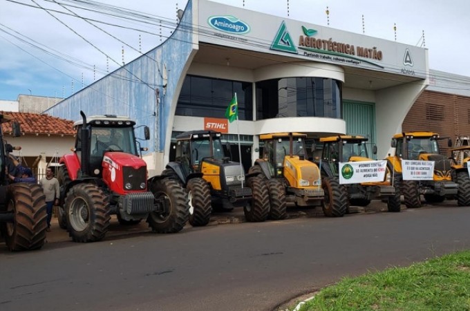 Produtores rurais de Ibitinga protestaram contra aumento do ICMS