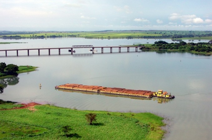Tiet-Paran movimenta 2,1 mi de toneladas de cargas em 2020