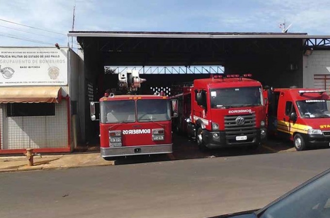 Bombeiros ajudaram salvar rec�m-nascido  no Jd. Sto Ant�nio