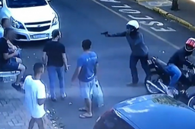 Pol�cia investiga roubo com arma de fogo no Centro de Ibitinga