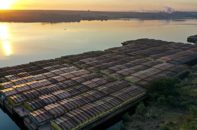 Seca afeta hidrovia Tiet�-Paran� e amea�a o escoamento de gr�os 