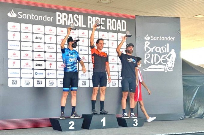 Ciclista de Ibitinga vence prova de 100 km, em Pardinho
