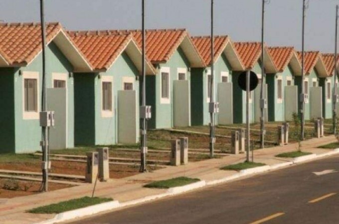 Governo de SP anuncia constru��o de 10 mil moradias em 87 munic�pios