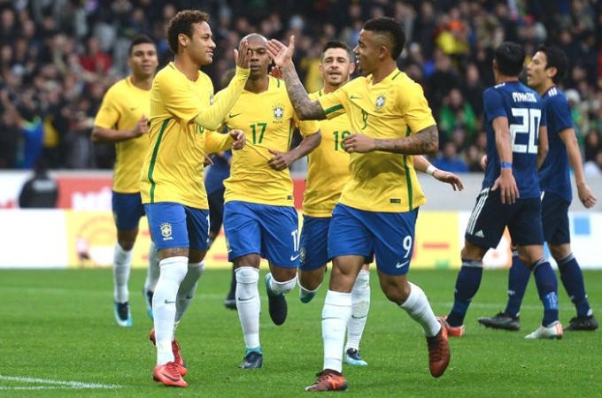 A um m�s da estreia, Brasil mant�m vice-lideran�a do ranking Fifa
