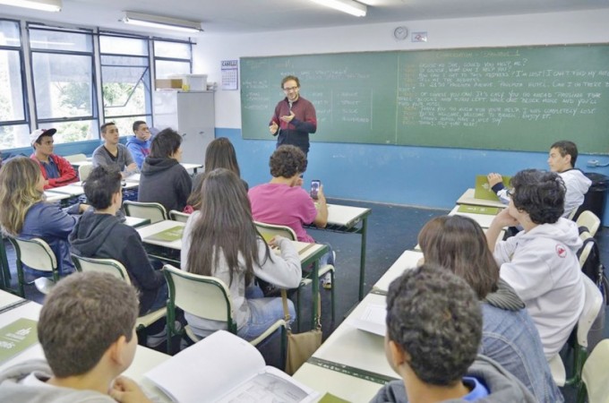 SP:Retomada obrigatria s aulas presenciais ser a partir do dia 18