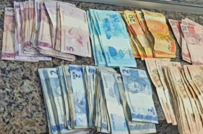 PM prende dois jovens por furto em loja do centro