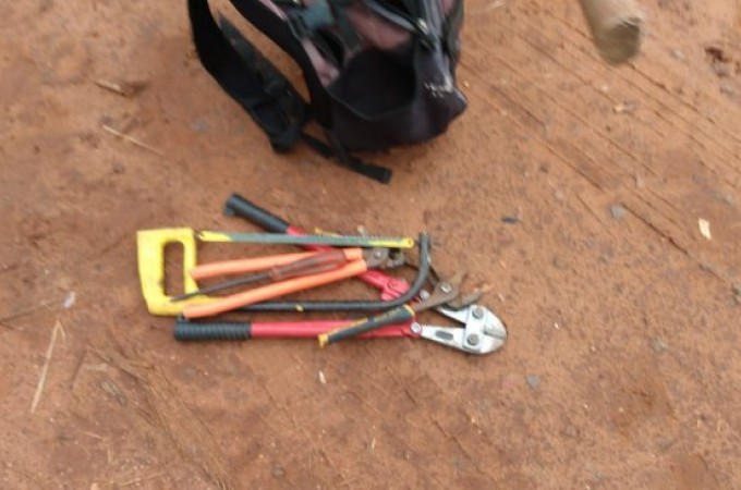 Bandidos foram presos depois de flagrante em furto de s�tio