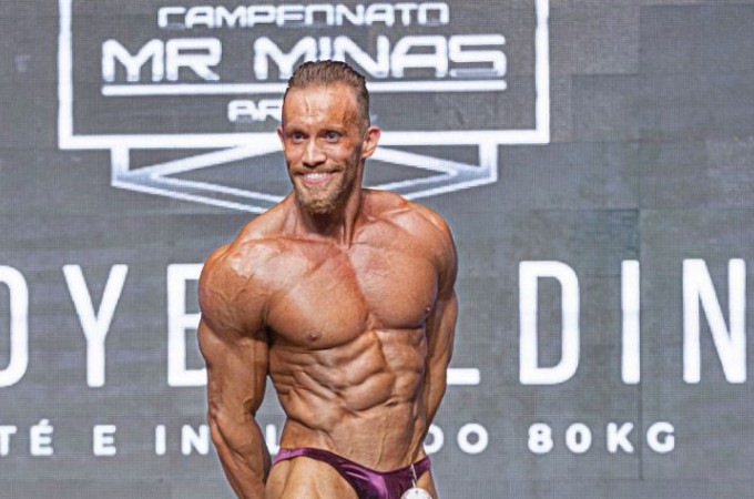 Ibitinguense conquista trofus em campeonato de Fisiculturismo 