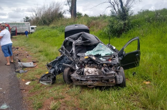 Borborema: Grave acidente deixa v�tima presa nas ferragens 