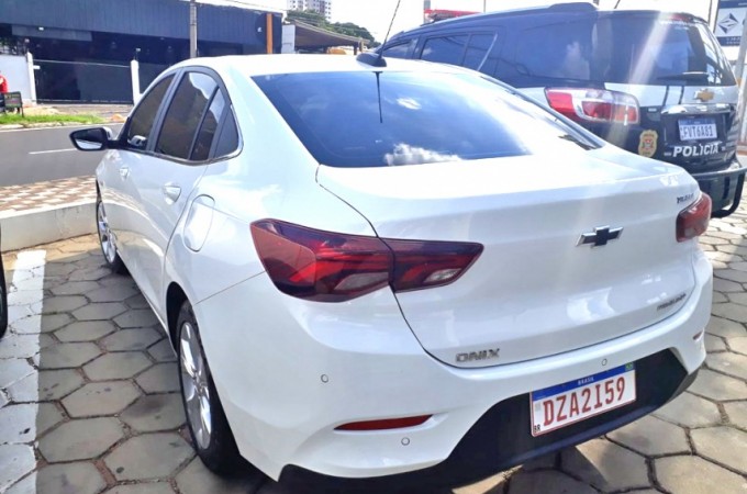 Pol�cia localiza carro de taxista v�tima de latroc�nio em Ibitinga 
