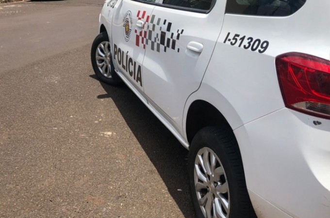 Regi�o: Vigias s�o rendidos e 350 pneus s�o roubados de almoxarifado