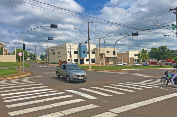 Ibitinga ganha mais trs semforos na Av. Perimetral