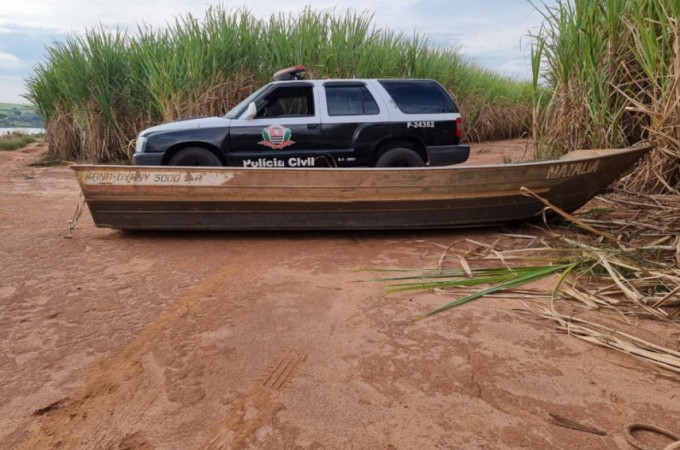 Iacanga: Com ajuda de drone, pol�cia recupera barco 