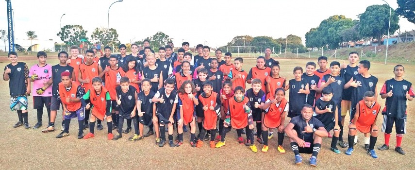 projeto-social-do-rio-branco-reune-200-jovens-em-completo-esportivo