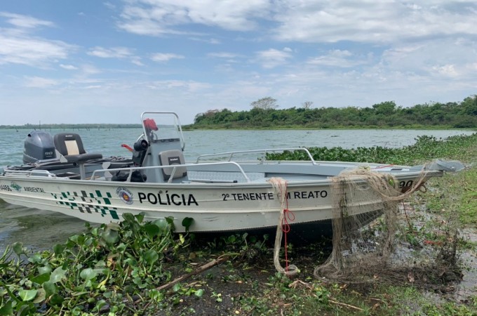 PM Ambiental flagra pescador na barragem do Rio Tiet