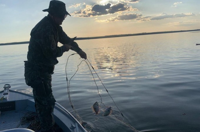 PM Ambiental aplicou multas em pescadores no Rio Tiet