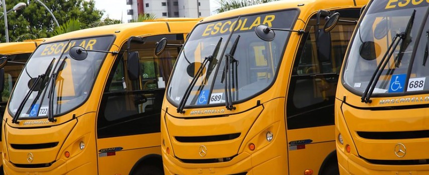 tabatinga-recebeu-onibus-escolar-do-governo-do-estado