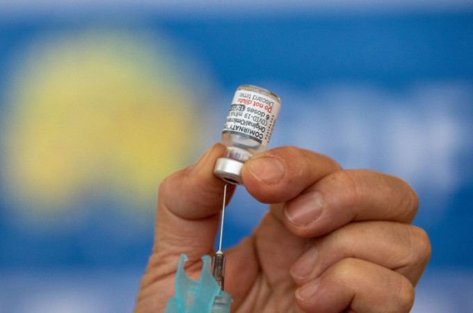 Covid-19: governo amplia vacina bivalente para todos acima de 18 ano