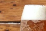 Bons cuidados com copo para uma boa experincia com cerveja