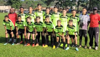 futebol-time-de-ibitinga-conquistou-vice-campeonato-em-bariri