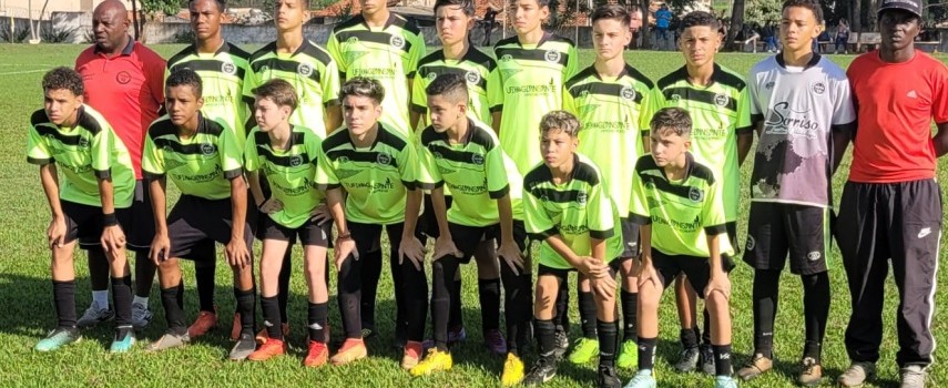 futebol-time-de-ibitinga-conquistou-vice-campeonato-em-bariri