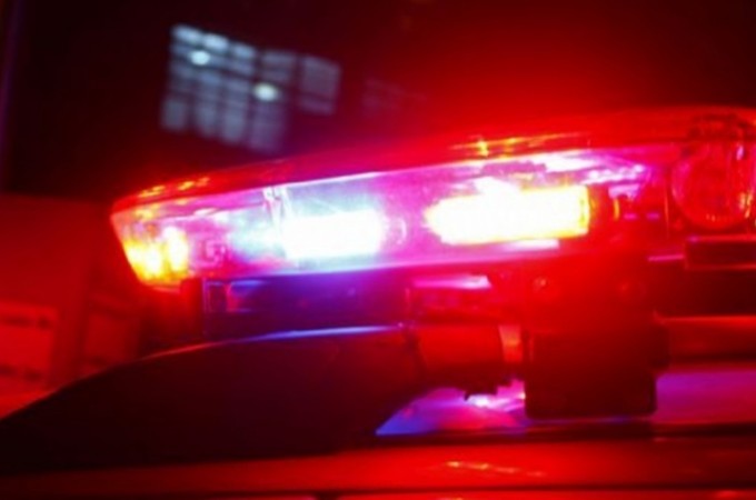 Homem � preso ap�s dirigir b�bado e assediar menores
