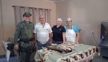 pm-ambiental-flagra-pescador-armando-redes-de-forma-ilegal