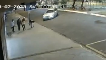 jovens-sao-atropelados-na-calcada-de-uma-avenida-em-ibitinga