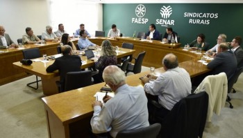 comissao-tecnica-discutiu-a-atualizacao-do-consecana