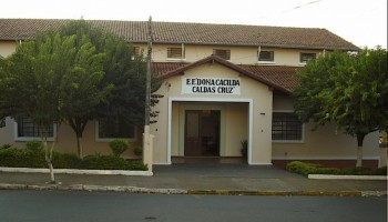escola-cacilda-e-invadida-e-furtada
