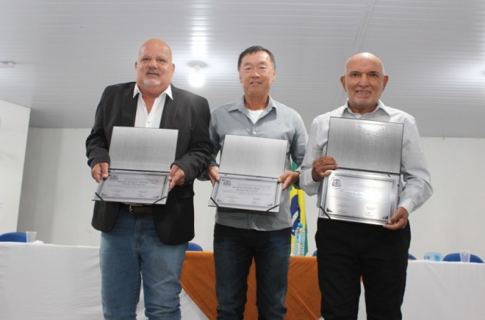 Cmara de Vereadores entrega homenagens de Ttulos