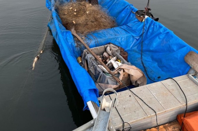 PM Ambiental apreende peixes e barco no Rio Jacar Pepira