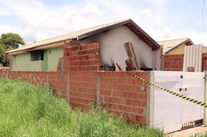 Polcia prende homem que colocou fogo na casa da ex-mulher