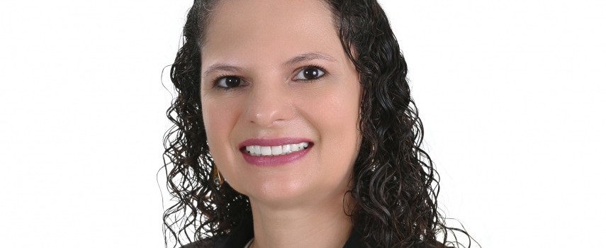 dra.-ana-kelly-e-a-primeira-mulher-eleita-para-presidencia-da-oab