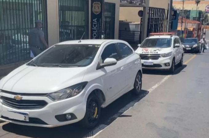 Dupla � presa em Gavi�o Peixoto ap�s roubo de carro em Ibitinga