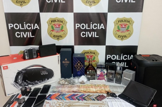 Polcia Civil prende casal por desvio milionrio