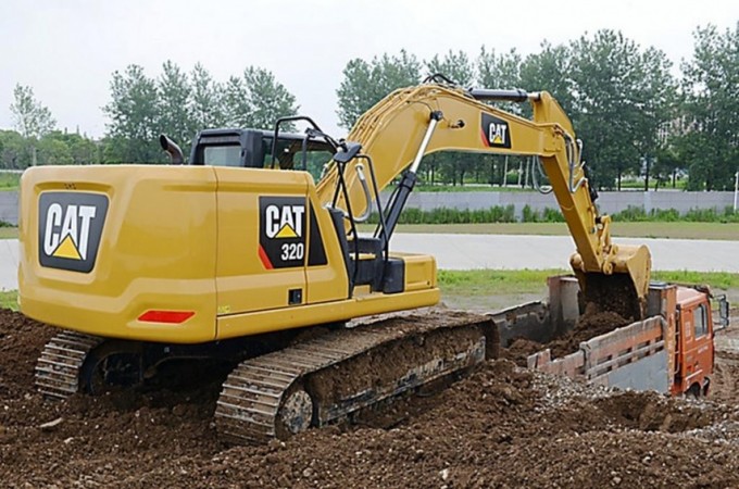 Ibitinga: M�quina retroescavadeira teve itens furtados