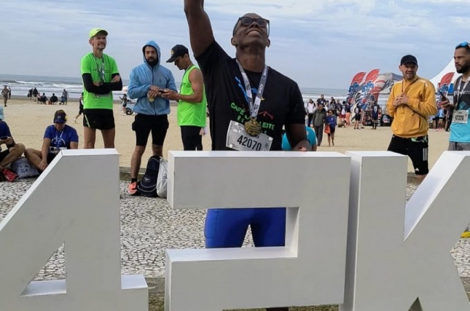 Atleta de Ibitinga participou de maratona em Praia Grande