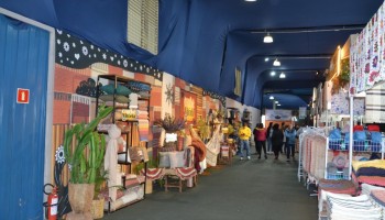 a-49a-feira-do-bordado-atraiu-200-mil-pessoas-e-gerou-rs-30-milhoes