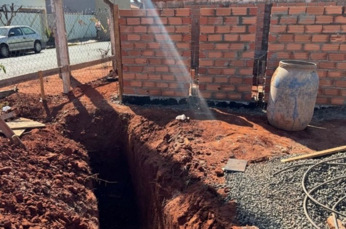 Prefeitura iniciou construo de banheiros na Vila Maria
