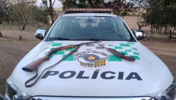 pm-ambiental-prendeu-homem-com-armas-e-ave-silvestre