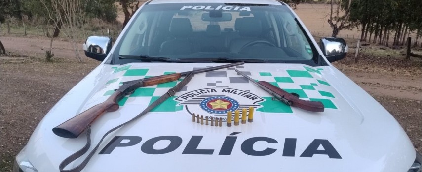 pm-ambiental-prendeu-homem-com-armas-e-ave-silvestre
