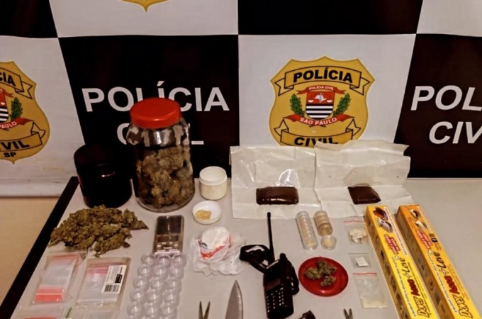 Operao policial prendeu 4 pessoas por trfico de drogas 